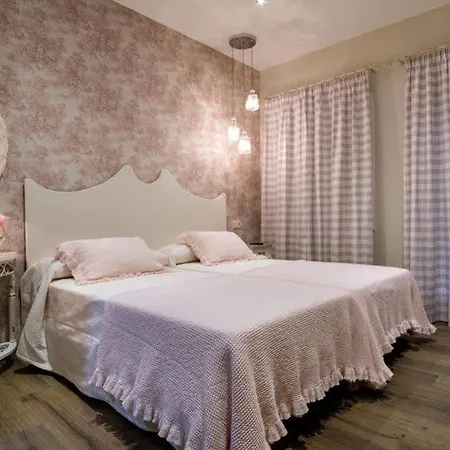 La Casona De Nene 招待所 2*